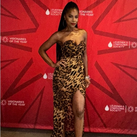 Bella Barnett Beautiful Leopard Print Maxi Dress - Picture 2 of 7